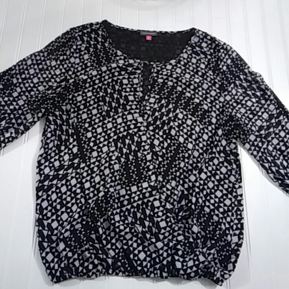 Vince Camuto Sheer SS Blouse